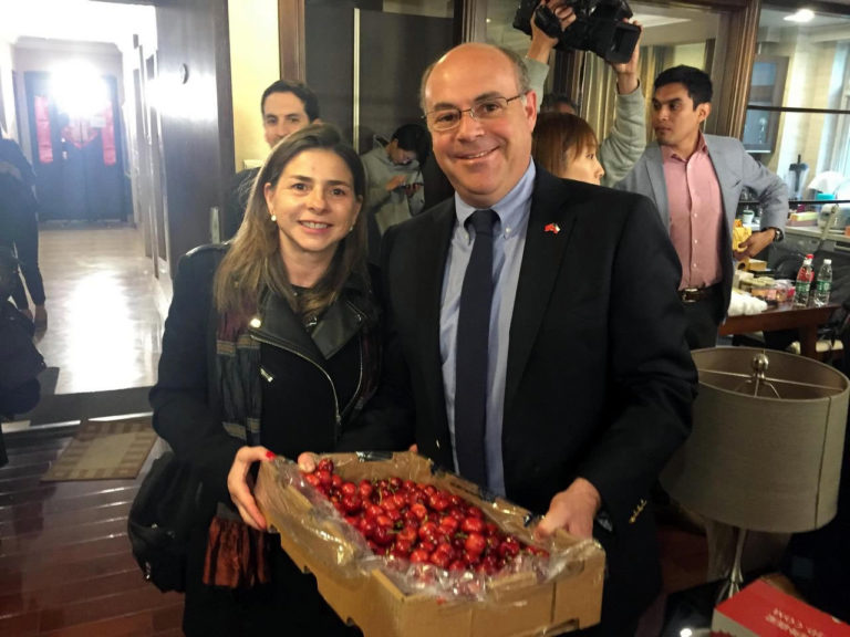 Carolina Dosal sobre las amenazas que enfrenta la industria de la cereza